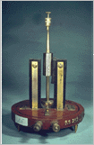 Du Bois shielded wire galvanometer (Deprez d'Arsonval)